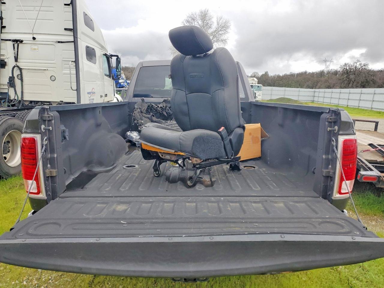2015 Dodge 3500 Laramie