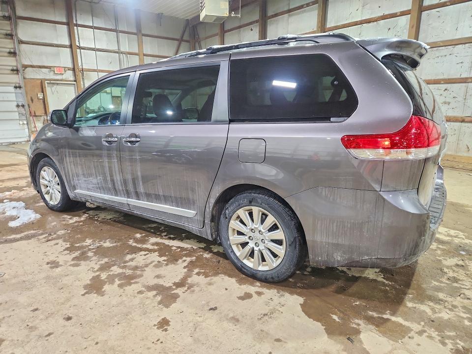 2014 Toyota Sienna xle