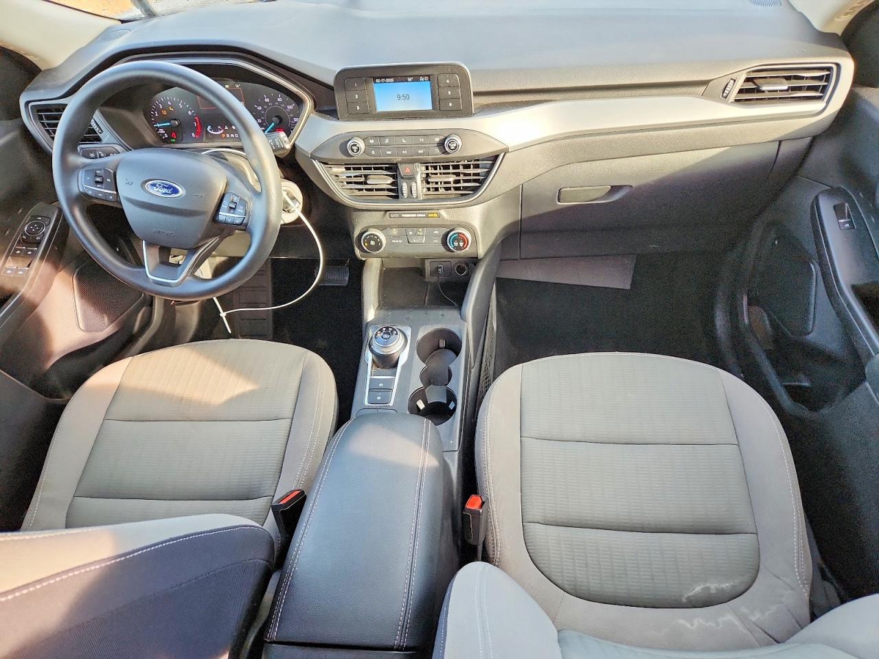 2020 Ford Escape s