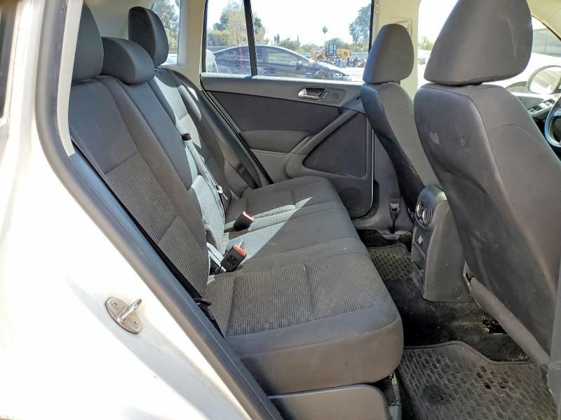 2013 Volkswagen Tiguan s