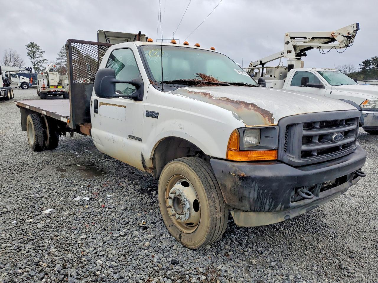 2001 Ford F450 Super Duty Flatbed Truck