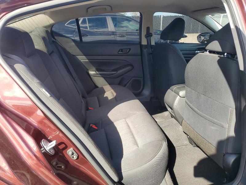 2024 Nissan Altima sv