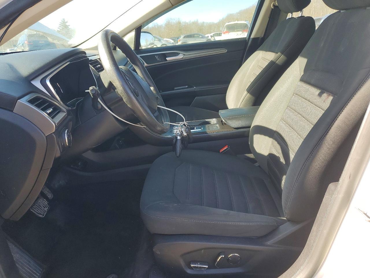2017 Ford Fusion se