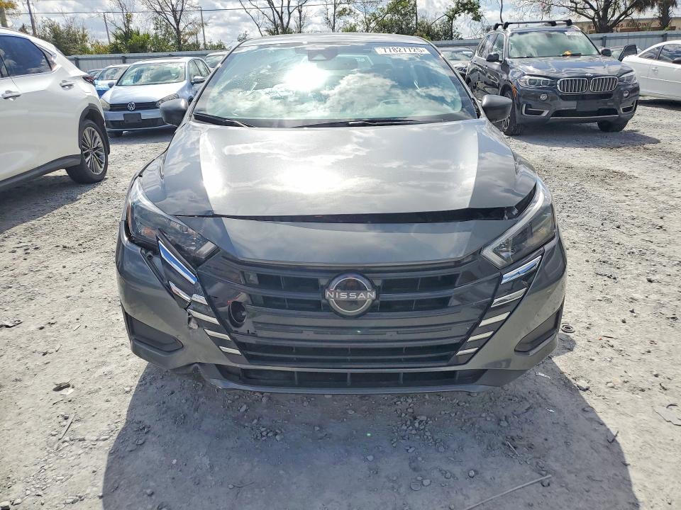 2025 Nissan Versa s