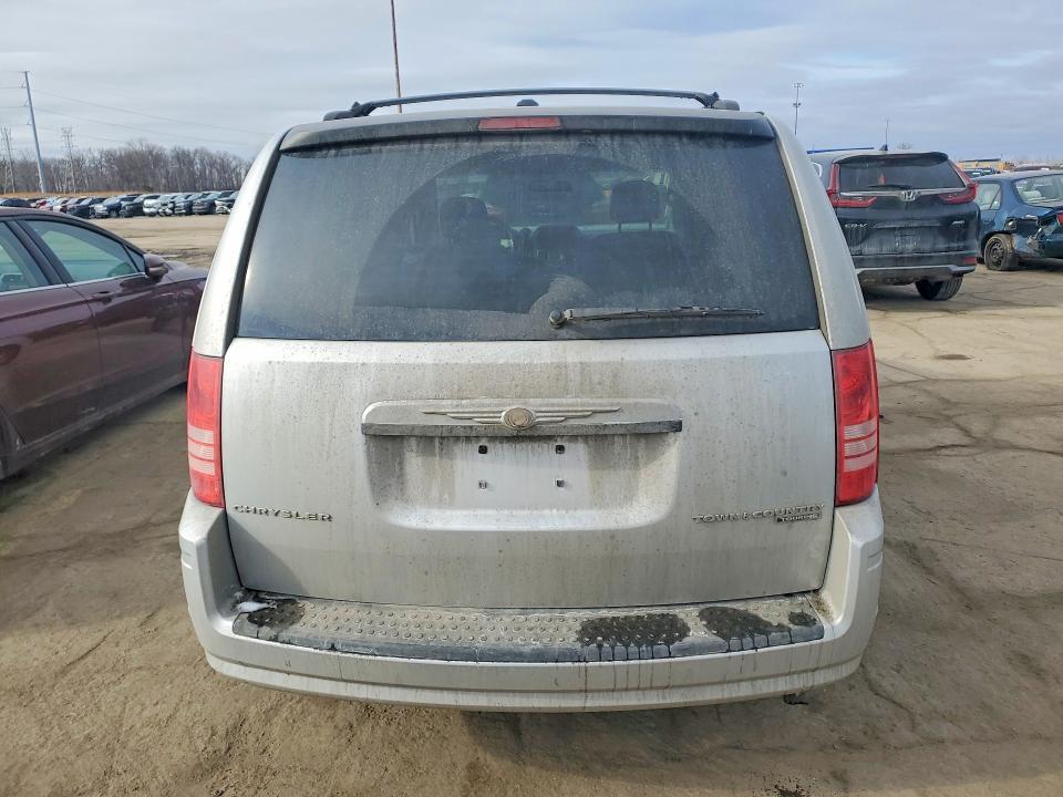 2010 Chrysler Town & Country Touring