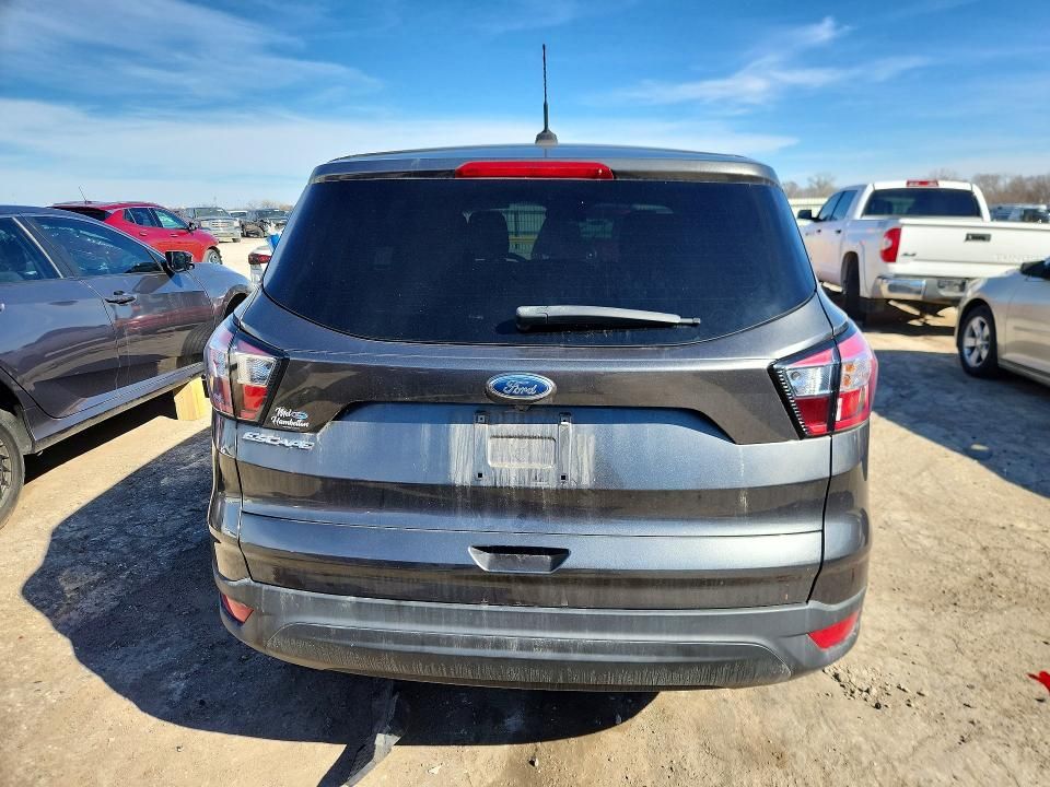 2018 Ford Escape s