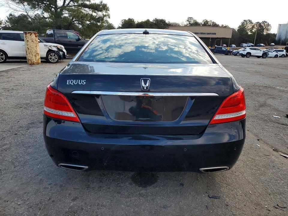 2014 Hyundai Equus Signature