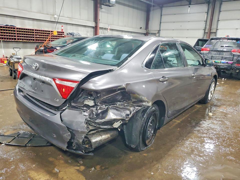 2015 Toyota Camry le