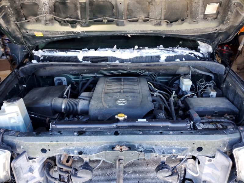 2011 Toyota Tundra Double cab SR5