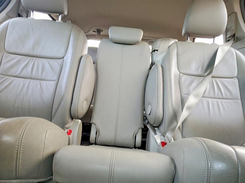 2017 Toyota Sienna xle 8-passenger
