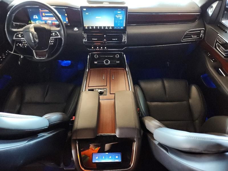 2023 Lincoln Navigator l
