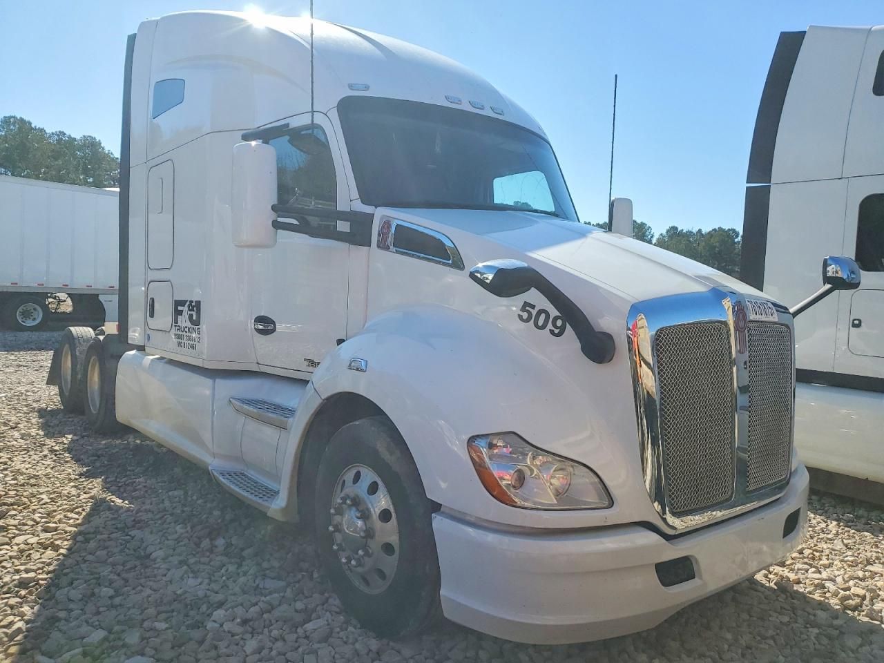 2018 Kenworth T680 Semi Truck