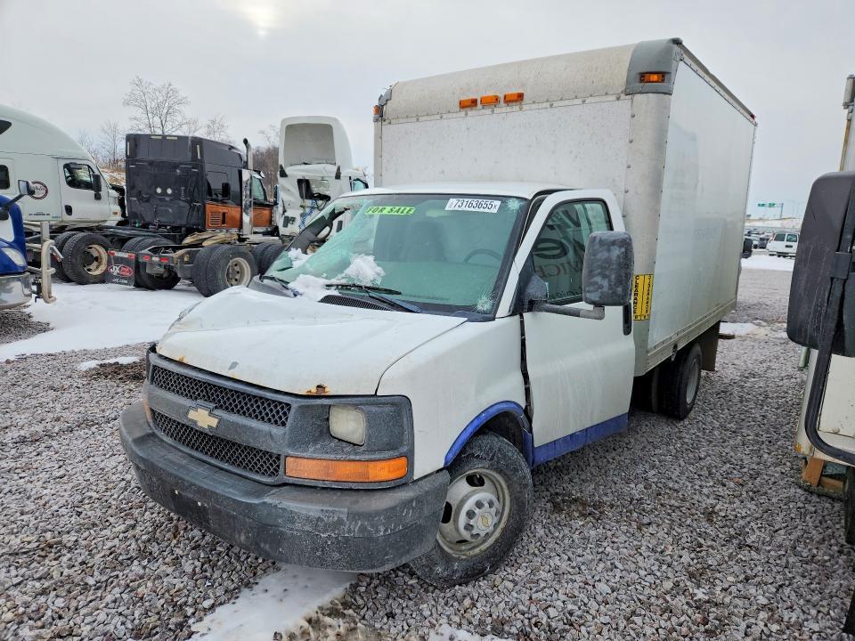2012 Chevrolet Express box Truck