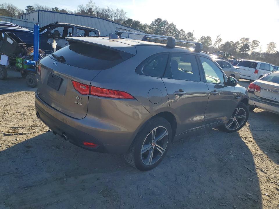 2017 Jaguar F-pace R-sport