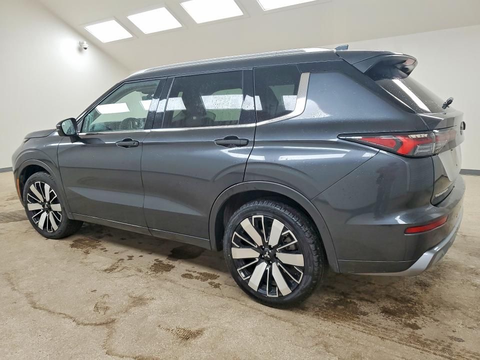 2025 Mitsubishi Outlander sel