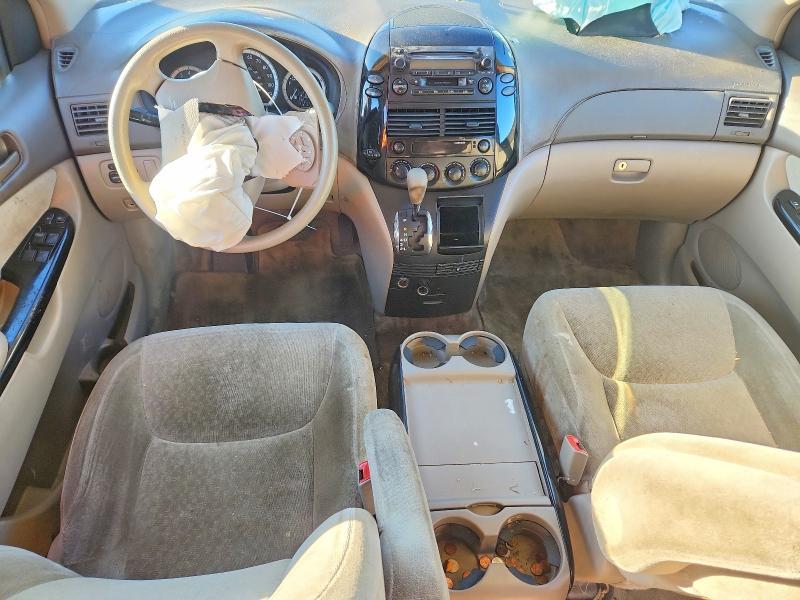 2005 Toyota Sienna ce