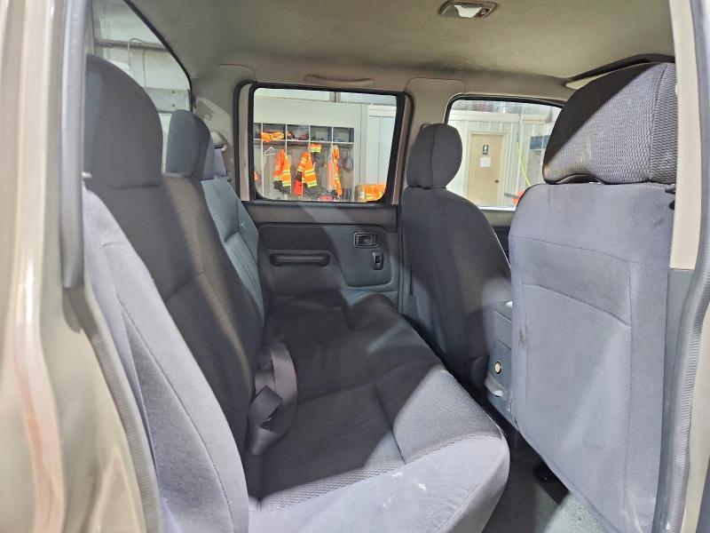 2002 Nissan Frontier SVE-V6