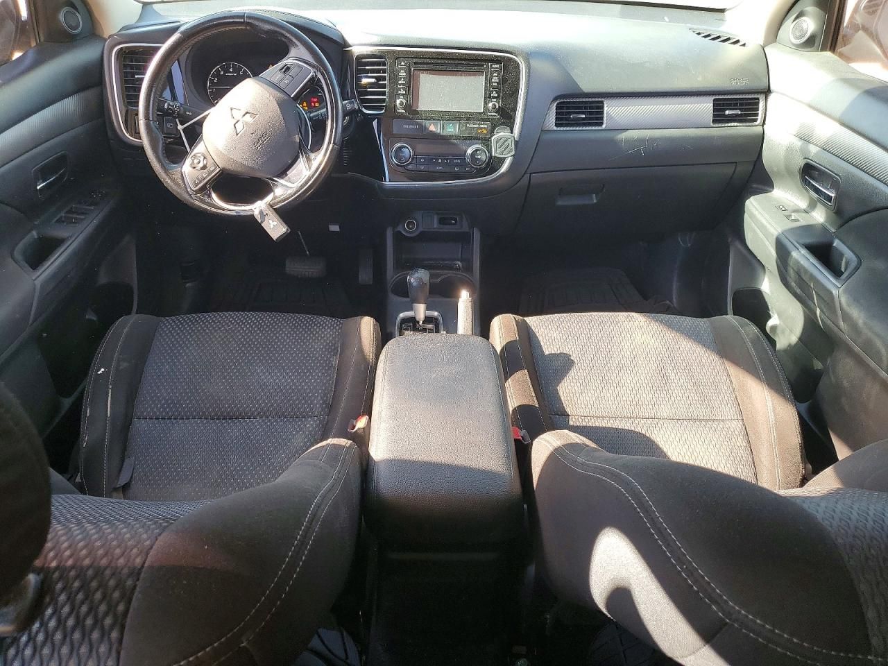 2016 Mitsubishi Outlander se