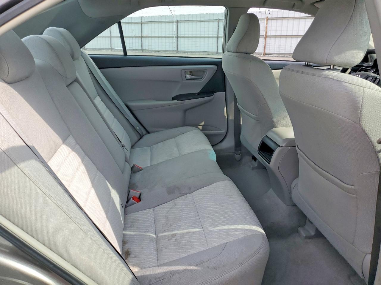 2015 Toyota Camry le