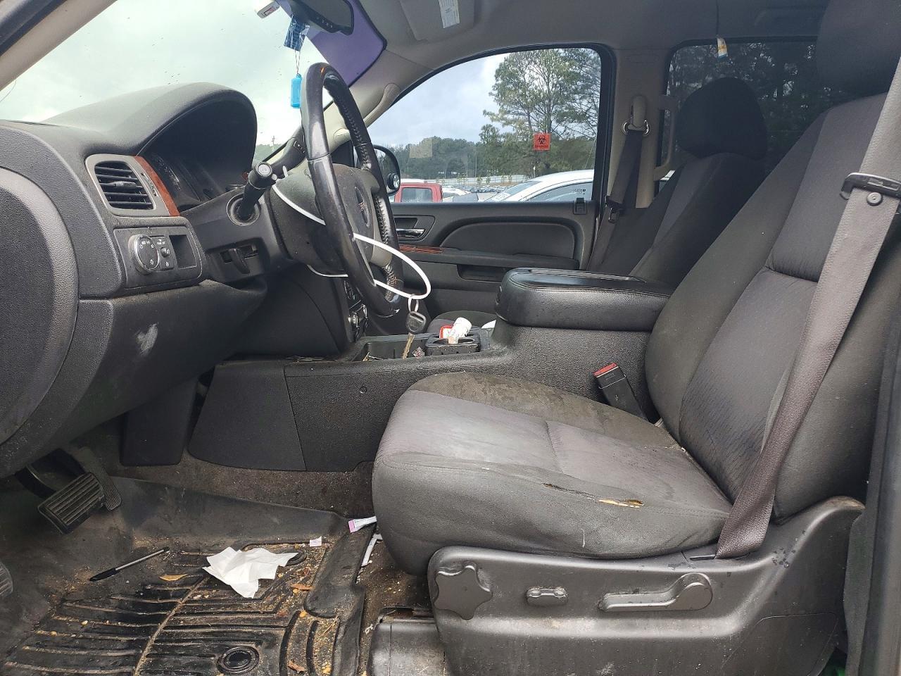 2012 GMC Yukon xl C1500 sle