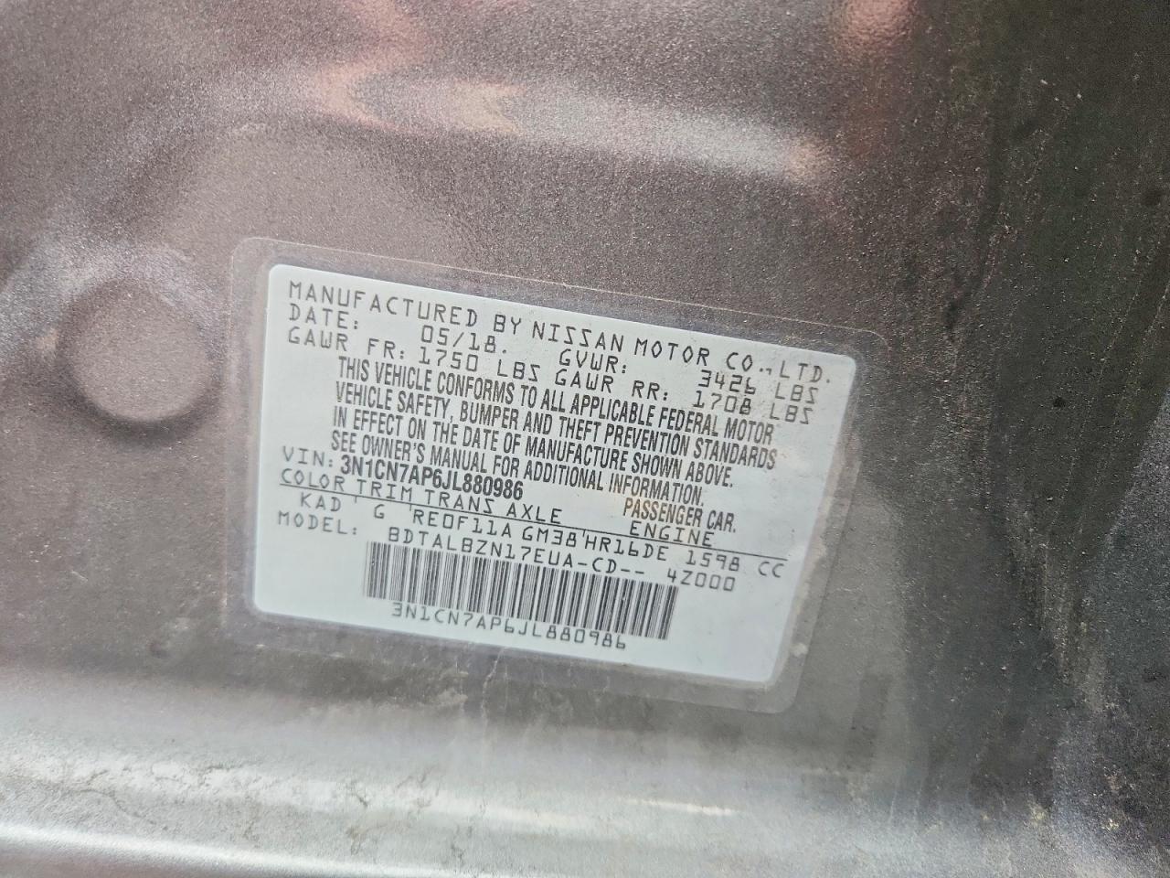 2018 Nissan Versa sv