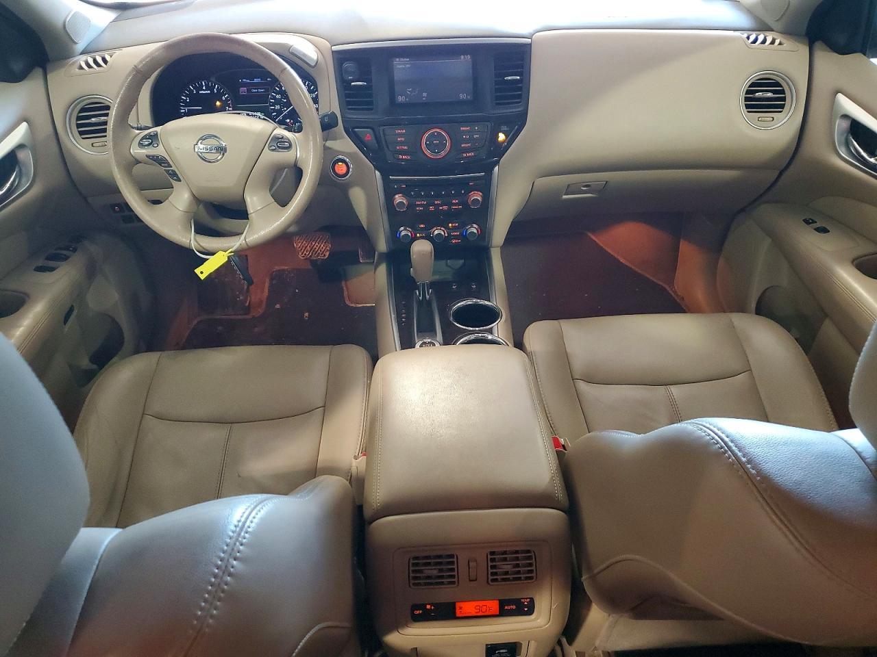 2014 Nissan Pathfinder s