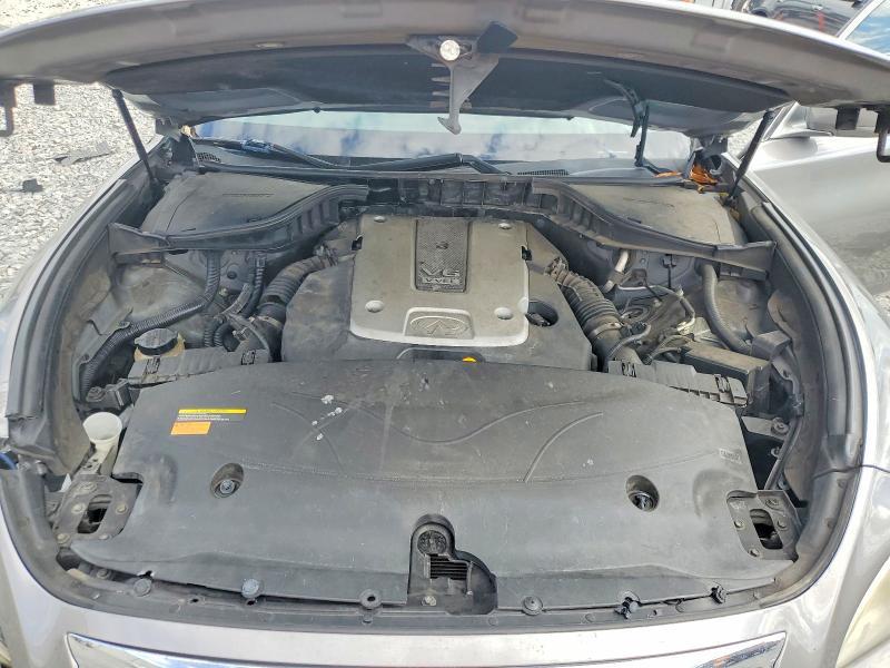 2012 Infiniti M37