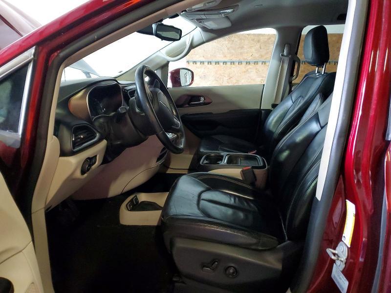 2017 Chrysler Pacifica Touring l