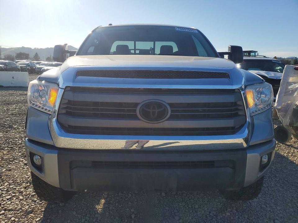 2014 Toyota Tundra Double cab sr