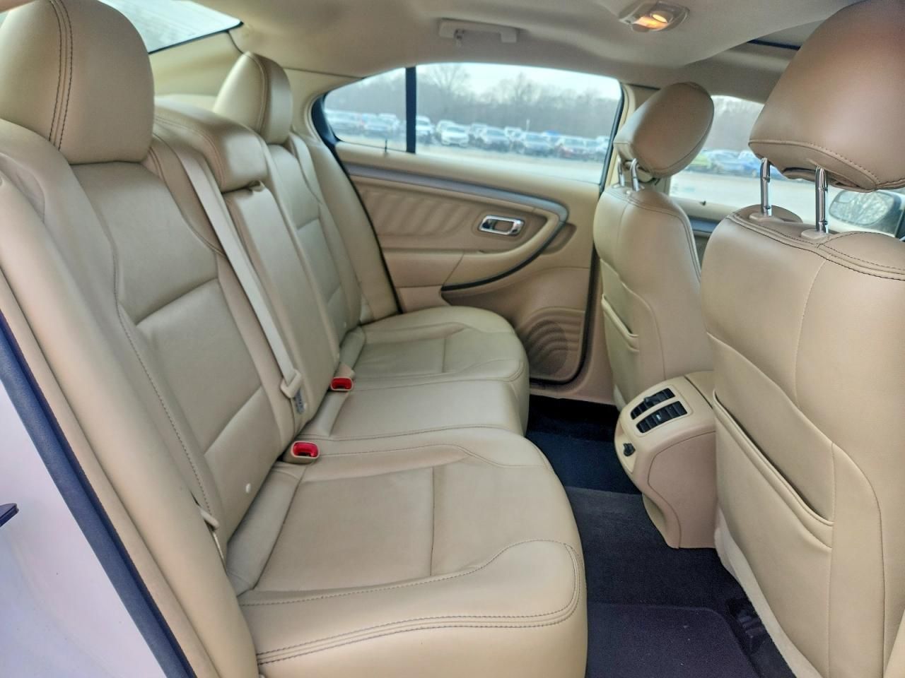 2014 Ford Taurus sel