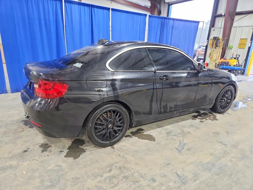 2014 BMW 228 i