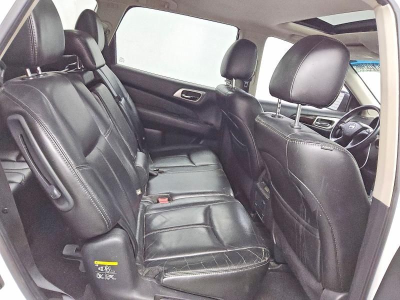 2014 Nissan Pathfinder sl