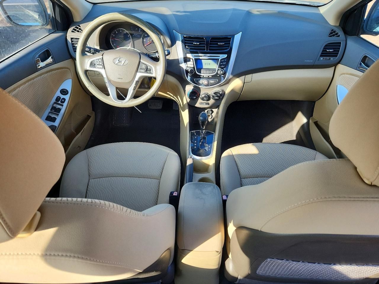 2012 Hyundai Accent gls