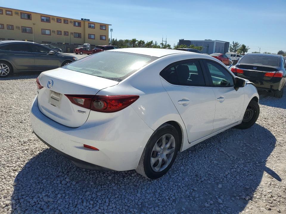 2015 Mazda 3 Sport