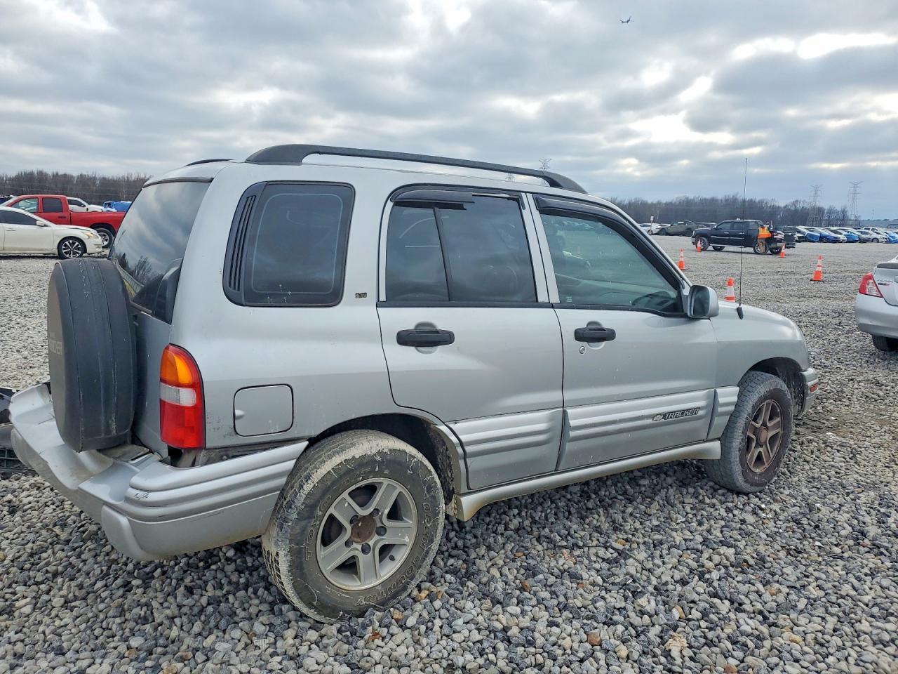 2003 Chevrolet Tracker lt