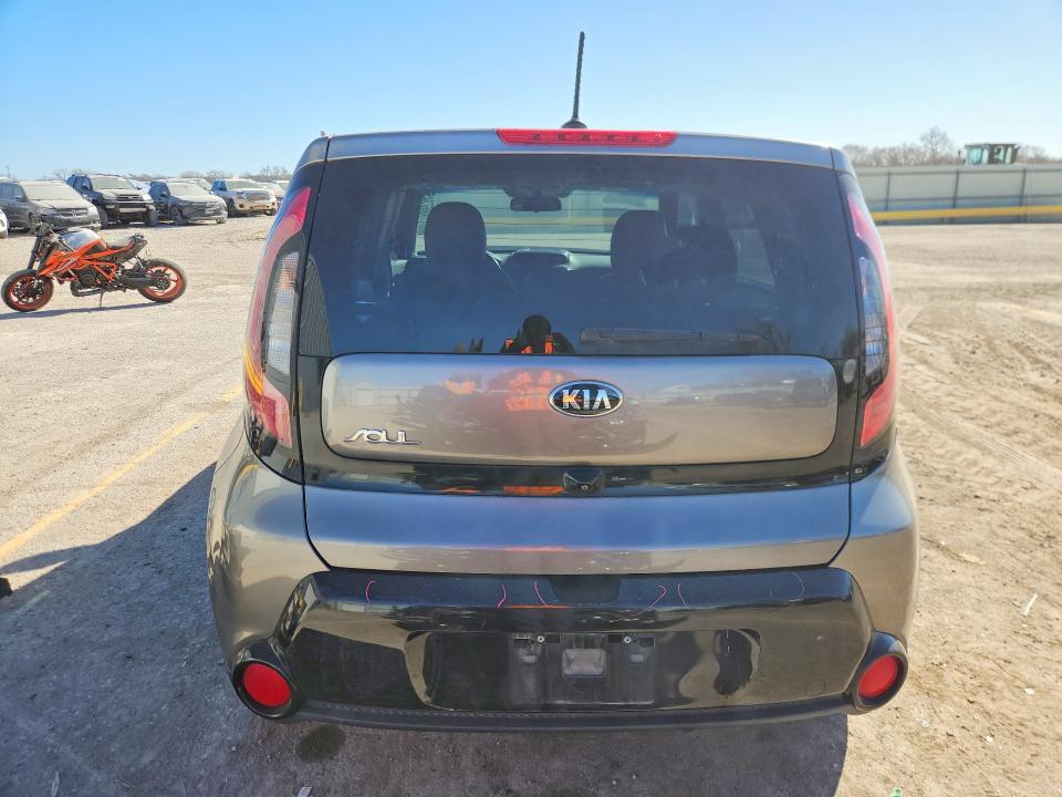 2016 KIA Soul +