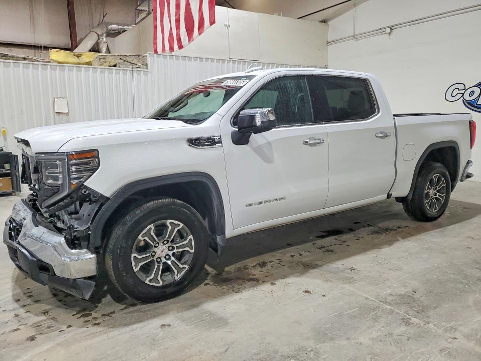 2025 GMC Sierra C1500 SLT