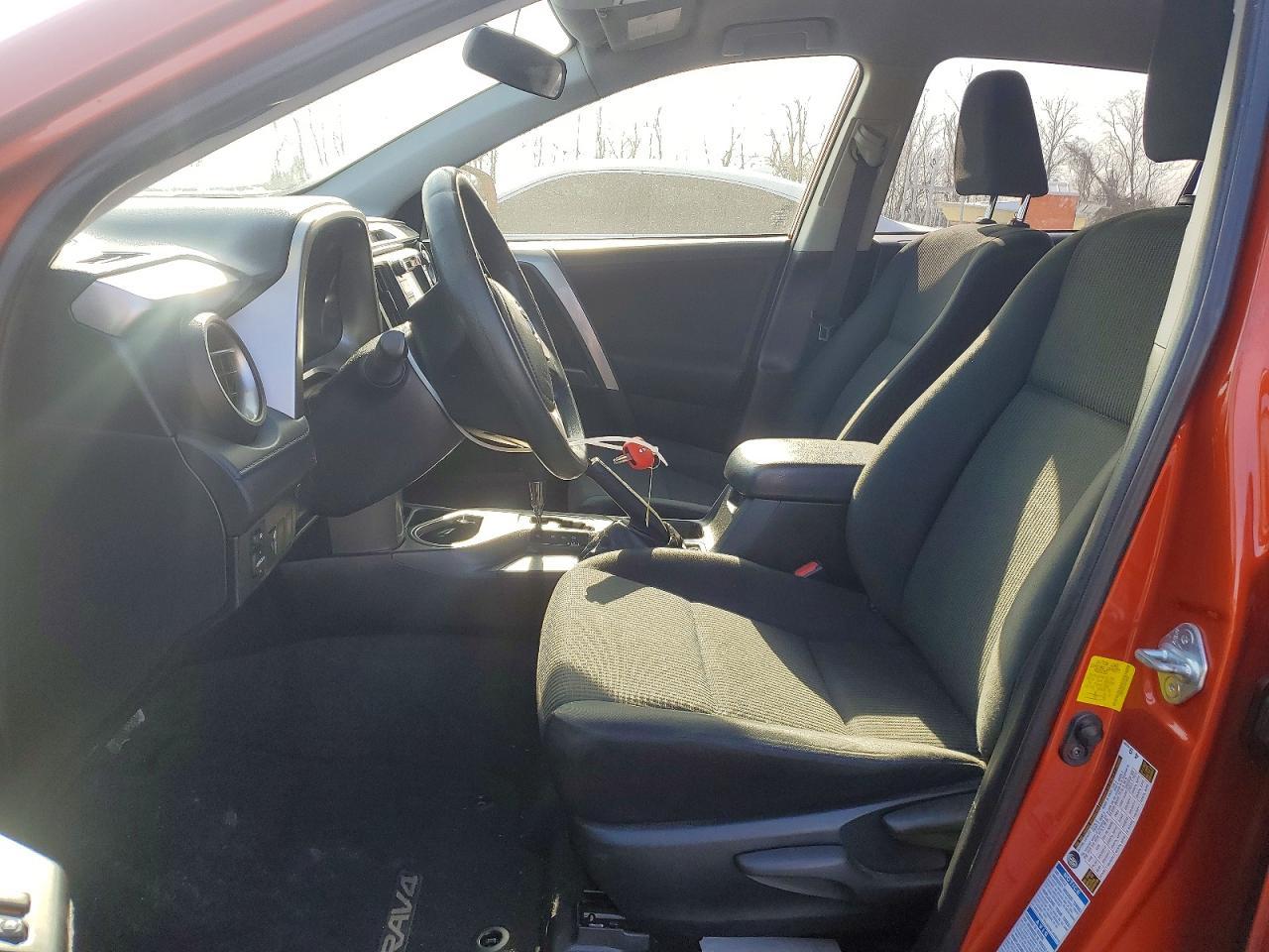 2016 Toyota Rav4 le