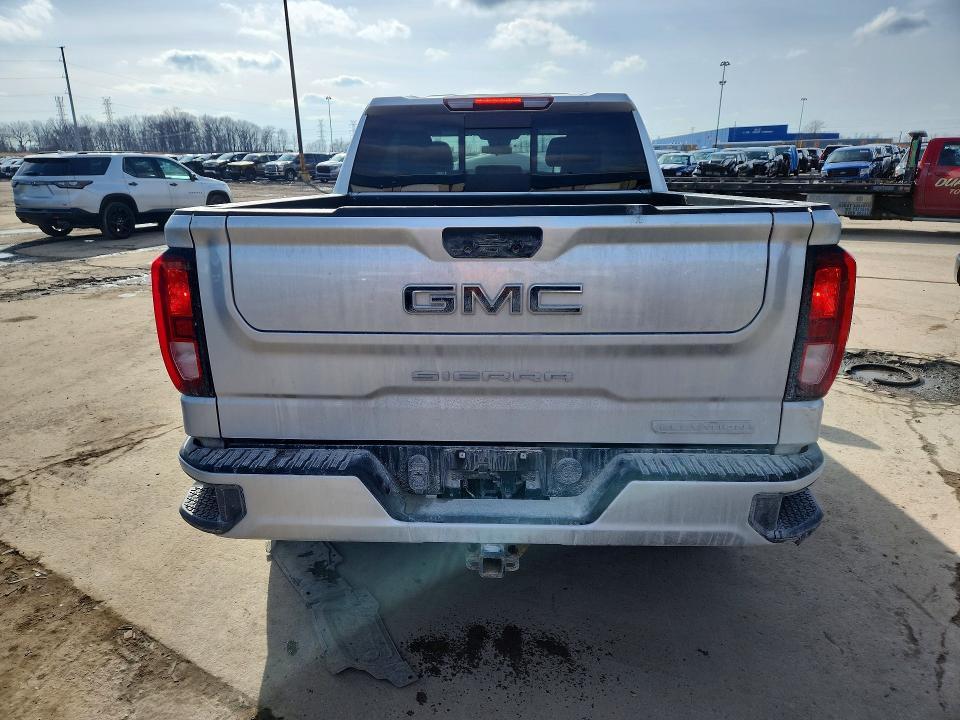 2022 GMC Sierra K1500 Elevation