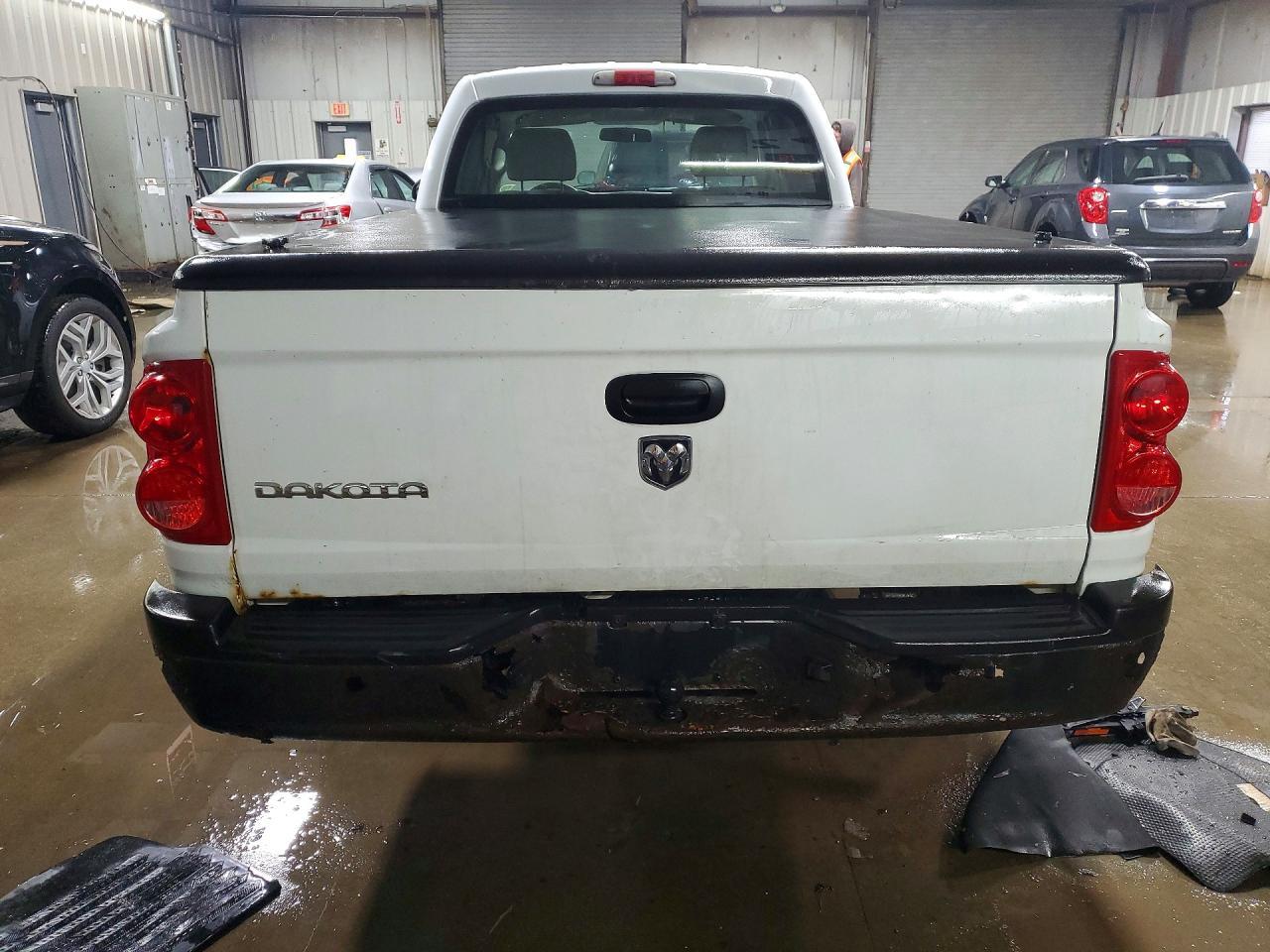 2005 Dodge Dakota st