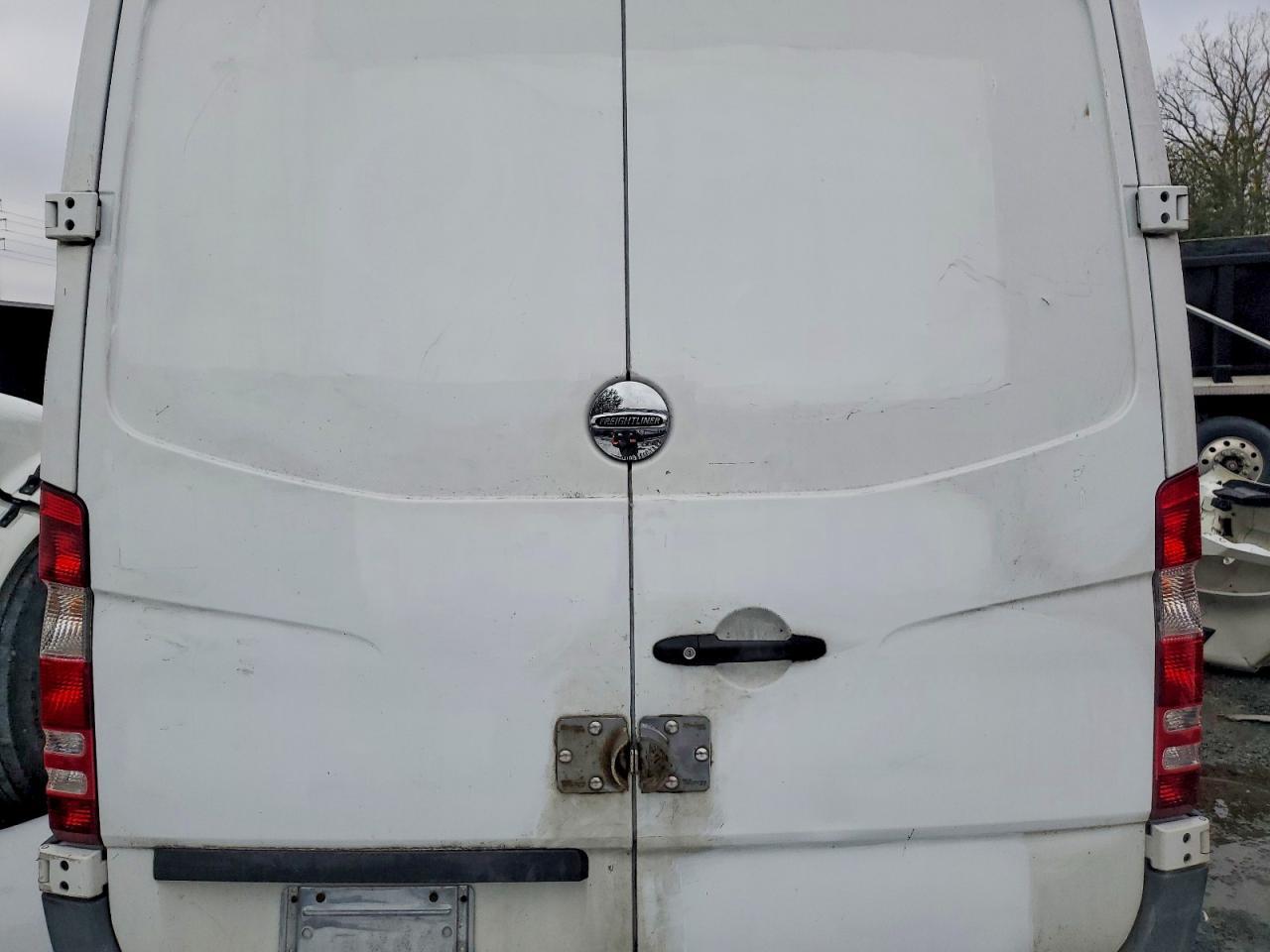 2017 Freightliner Sprinter 2500 2WD V6 Tdsl Cargo 3.0L Worker Standa