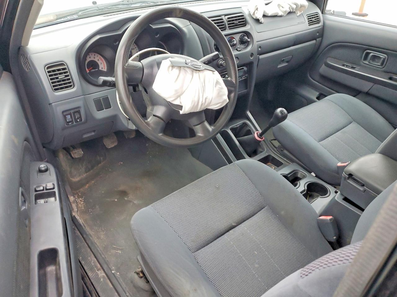 2004 Niss Frontier Standard