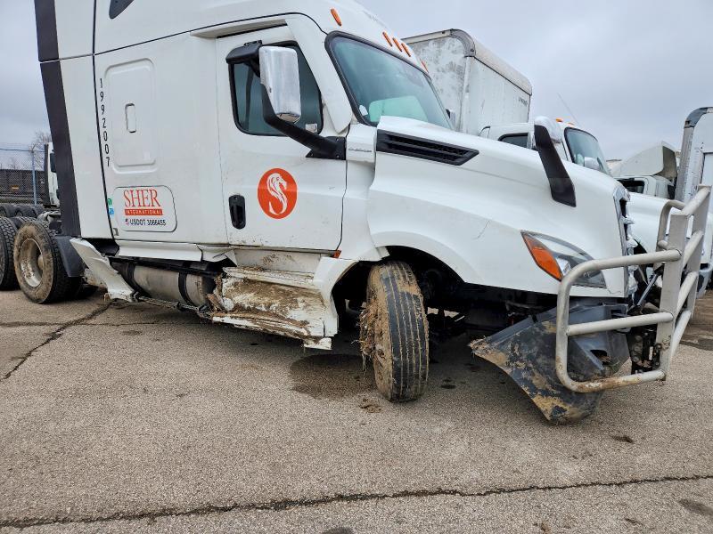 2020 Freigliner 2020 Freightliner Cascadia 126 Semi Truck