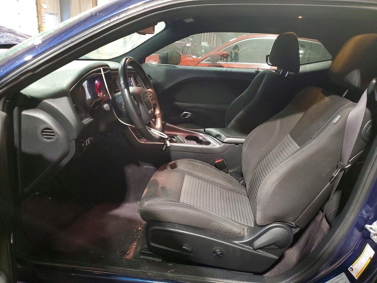 2017 Dodge Challenger sxt