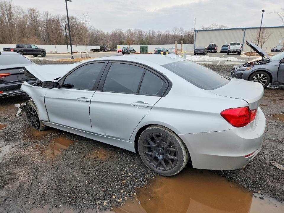 2014 BMW 320