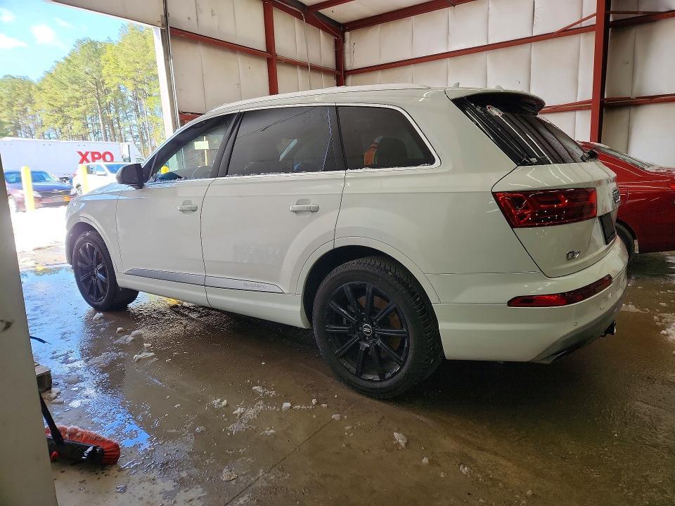 2019 Audi Q7 Premium Plus