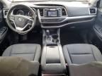 2015 Toyota Highlander le