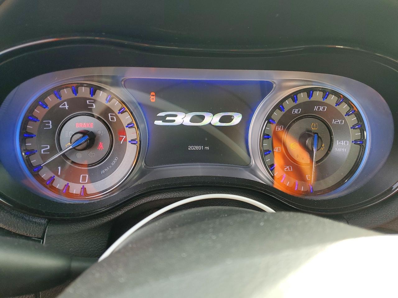 2018 Chrysler 300 s