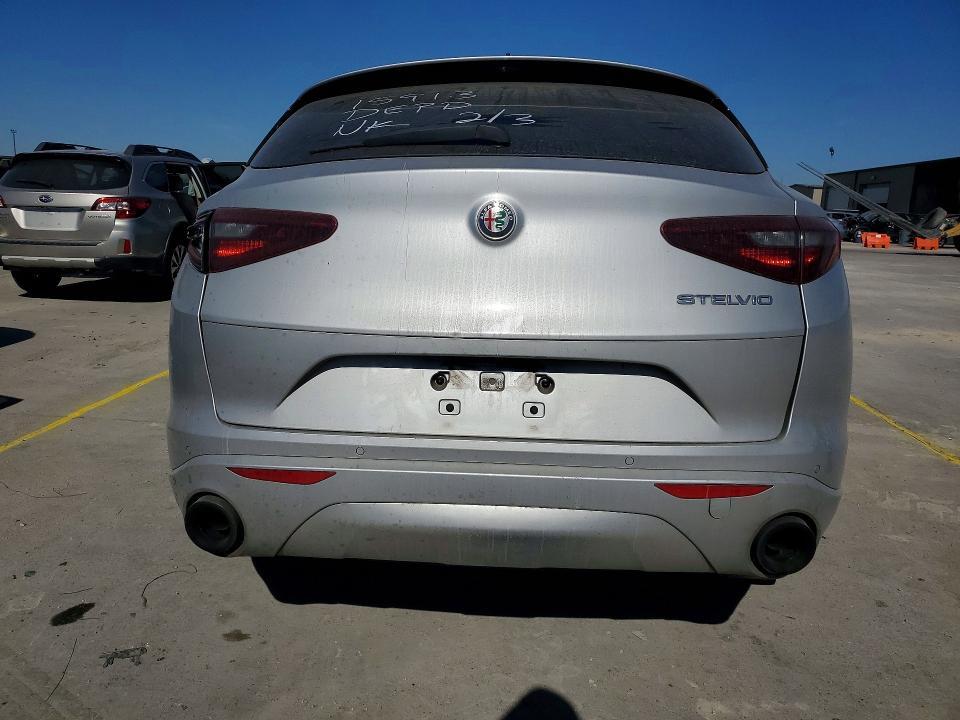 2020 Alfa Romeo Stelvio