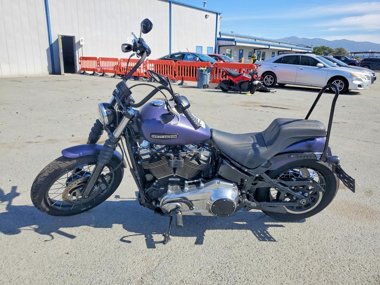 2025 Harley-Davidson Fxbb